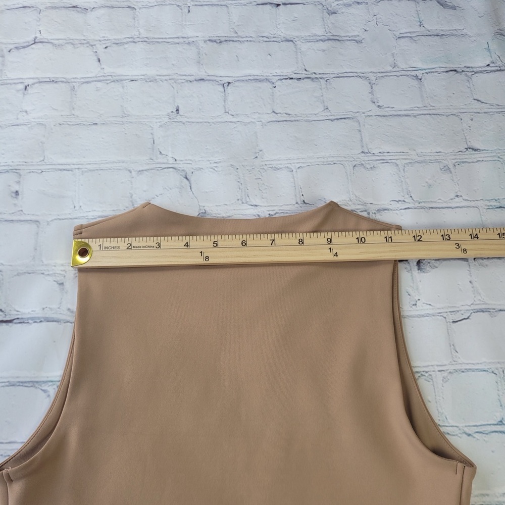 ✅ Express Body Contour Neutral Tank Top in Beige size S - Picture 5 of 9